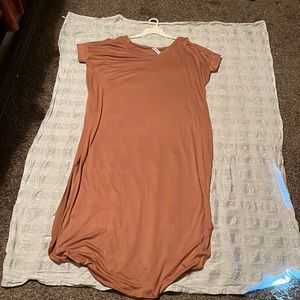 Tan Colored Maxi Dress with Side Slits and Pockets